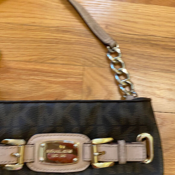 MK Michael Kors Hamilton Large Crossbody Brown PVC 35F2GHMC3B Logo Chain Buckle - Picture 5 of 13